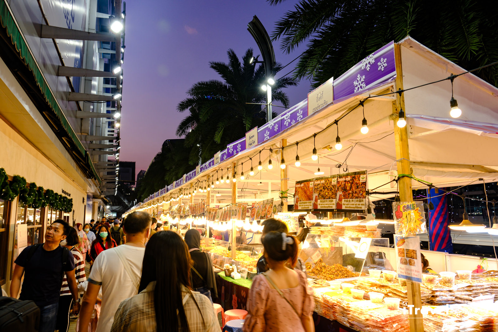 Indy Night Market｜曼谷印地夜市：交通便利且邻近水门市场，购物美食全都有- 爱旅志