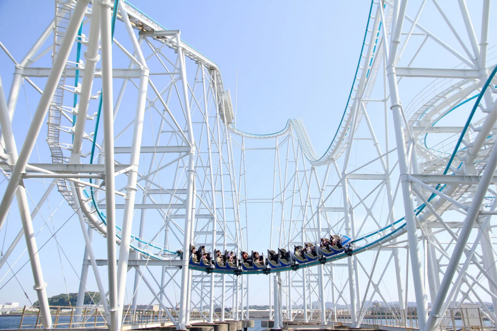 Food, Drinks and Fun in Yokohama - Yokohama Attractions Package: 30+ popular attractions and itineraries recommended, so you can enjoy your trip in Yokohama without any disappointments! 60 Yokohama AttractionsYokohama